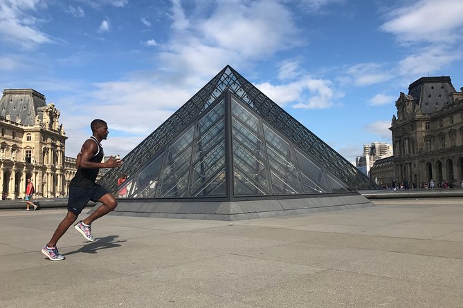 Sunrise Run & Sightseeing in Paris - Fitness level and pacing: the part that keeps it fun