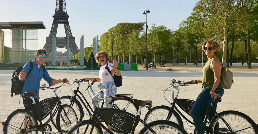 The Best of Paris: Small Group Bike Tour like a Local - The heart of the tour: famous monuments up close, with stories that stick