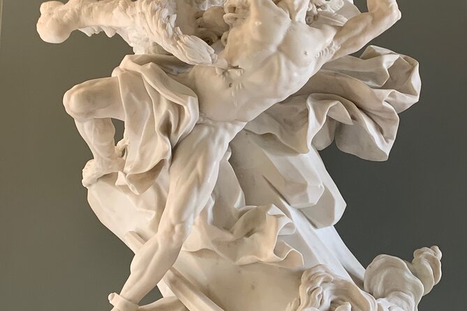 The Louvre: art and love. - Why the theme is about art, love, and painful devotion