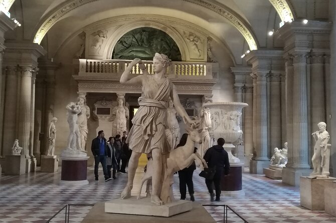 The Louvre for the first time. A Private Guided Tour - What Damien teaches you to look for (not just what to see)