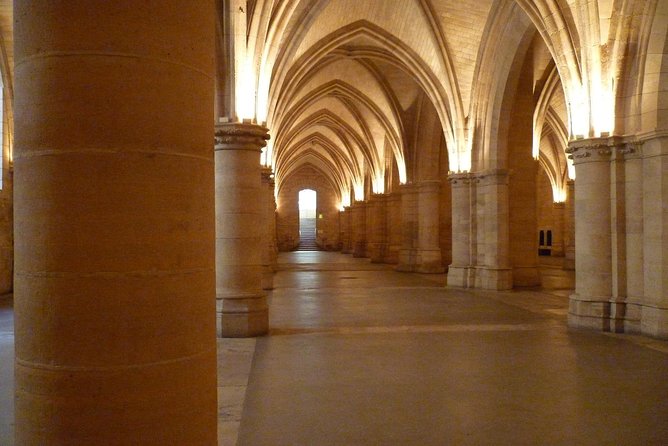 The Medieval Heart of Paris - History Walk (Small Group Tour) - Pont Neuf stop: the city learns to cross water in stone