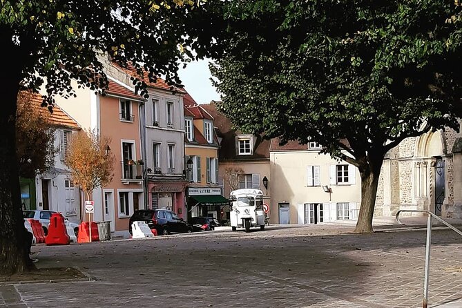 The Paris of the Parisians - Rue de Lévis and Monceau: Where You Blend In