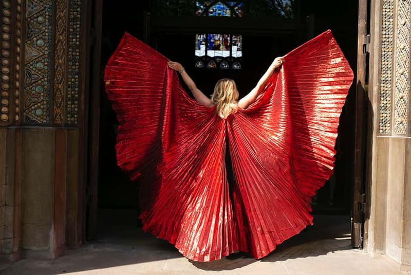The voice of Montmartre is a must-see in Paris - A soprano tour that treats the streets like a stage