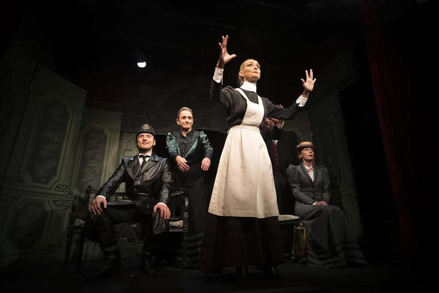 Theatre in Paris: The Bald Soprano (La cantatrice chauve) - Théâtre de la Huchette, the classic Paris stop for this long-run show