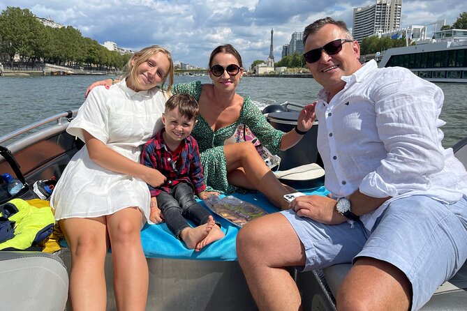 Top Private Cruises in Paris with French Champagne and surprises - Liberty to Eiffel Tower, the classic river views in one tight loop