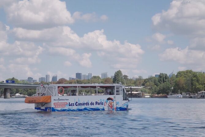 Tours of Paris and the Hauts-de-Seine in an Amphibious Bus - Back on land: Issy-les-Moulineaux, Dubuffet, and the Statue of Liberty detail