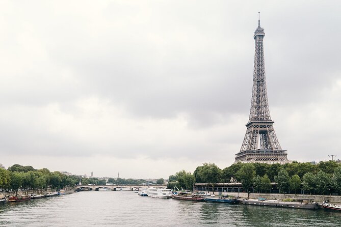 Transfer from Orly/CDG/LBG Airport to Paris (E-Class 2pax) - How the mobile ticket and voucher keep things simple