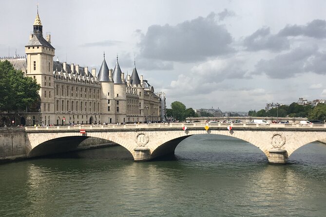 Treasure Hunt in Paris – From the Panthéon to the Louvre - Price and value: what $36.05 buys you in 2 hours