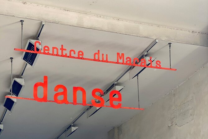 Trendy Marais, smartphone audioguided walking tour - Stop 5: Rue des Francs Bourgeois, massacre history and LGBT Paris
