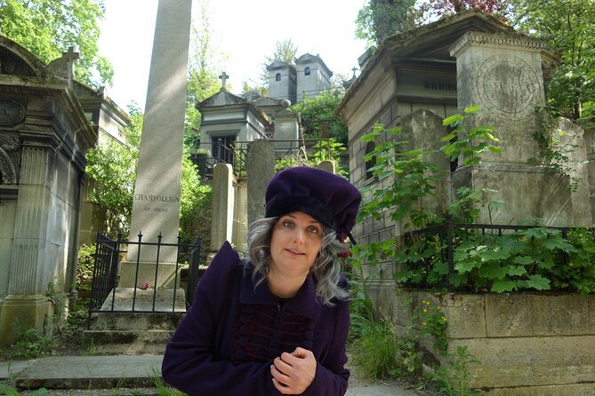 Unusual 2-hour guided tour of the Père Lachaise cemetery - FAQ