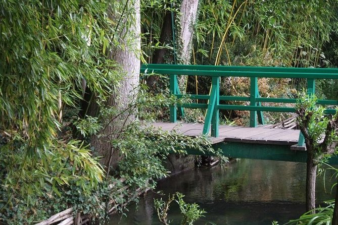 Versailles and Giverny Tour Hotel Pickup - Fondation Claude Monet in Giverny: self-guided house and the gardens that made Water Lilies famous