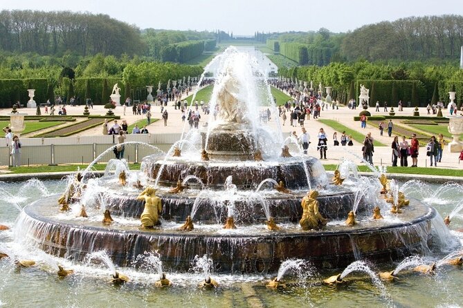 VERSAILLES CASTLE Round-Trip Transfer from Paris by Luxury Van - Who this transfer suits best