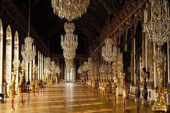 VERSAILLES CASTLE Round-Trip Transfer from Paris by Luxury Van - Should you book this Paris to Versailles transfer?