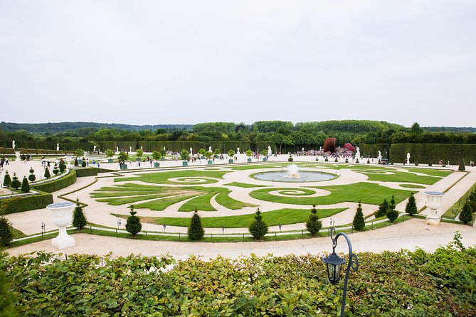 Versailles Château and Gardens Walking Tour from Paris by Train - Entering the Palace with timed access, then choosing your pace