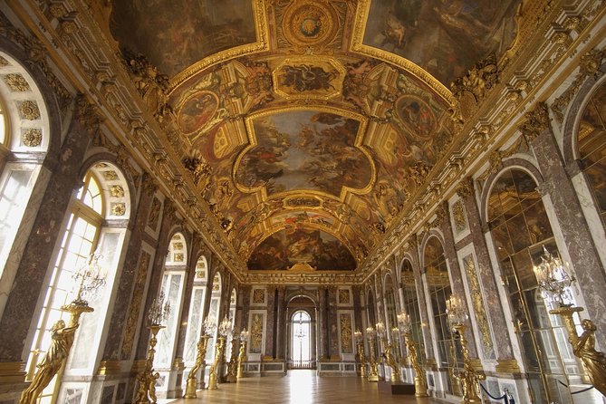 Versailles Domain Audio Guided Half Day Tour from Paris - Coach morning rhythm: meeting time, Sun King statue moments, and entry flow