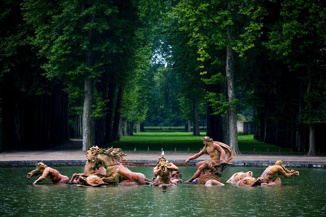 Versailles Domain Audio Guided Half Day Tour from Paris - Hall of Mirrors stop: what makes it worth the squeeze
