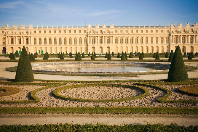 Versailles Domain Bike Tour with Palace Entry by Train from Paris - Meeting at Le Peloton and Getting to Versailles Without Stress