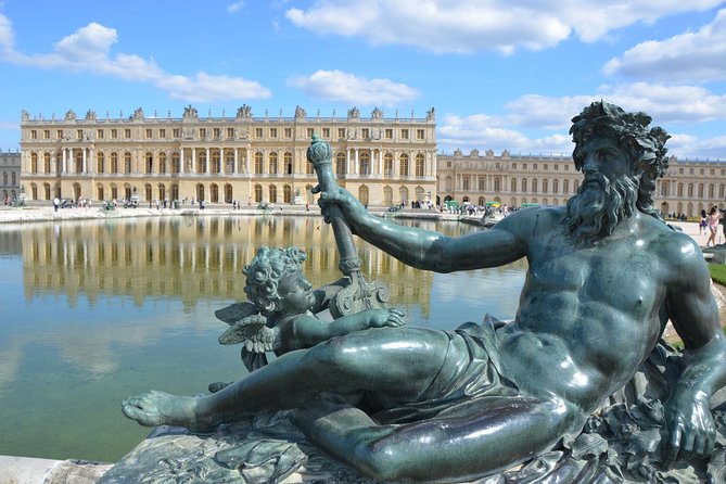 Versailles Domain Small-Group Guided Tour from Paris - Meeting point sanity: where you start and where you end