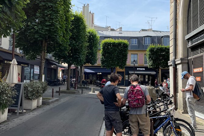 Versailles Full-Day Electric Bike Tour : Market, Picnic & Palace - Picnic by the Grand Canal: you eat where the view is