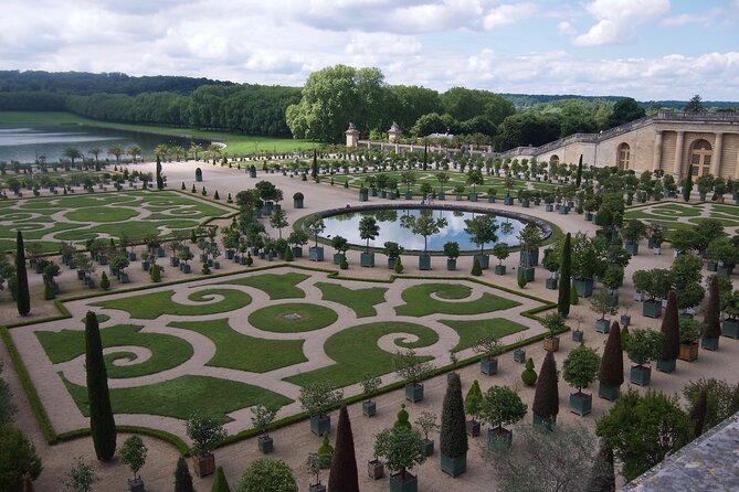 Versailles Full-Day Tour with the Estate of Marie-Antoinette - The Queen’s small theater and the rooms you actually want to linger in