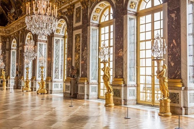 Versailles Full Tour: Palace, Gardens & Marie-Antoinette’s Estate - Entering the Palace of Versailles: power rooms first