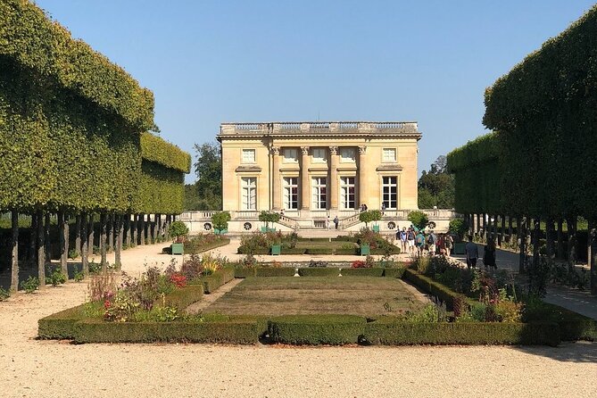 Versailles Full Tour: Palace, Gardens & Marie-Antoinette’s Estate - Pacing, walking, and what to pack so you stay happy