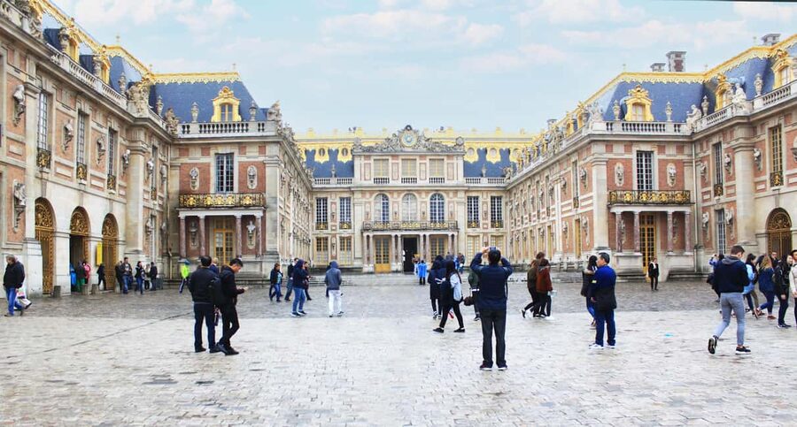 Versailles & Giverny from Paris PRIVATE TOUR with PHOTOSHOOT - Photoshoot outside the sites, plus rules that keep you sane