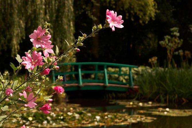 Versailles & Giverny Private Day Tour Luxury van & Private Guide - The Guide Experience: Names You Can Expect to Hear