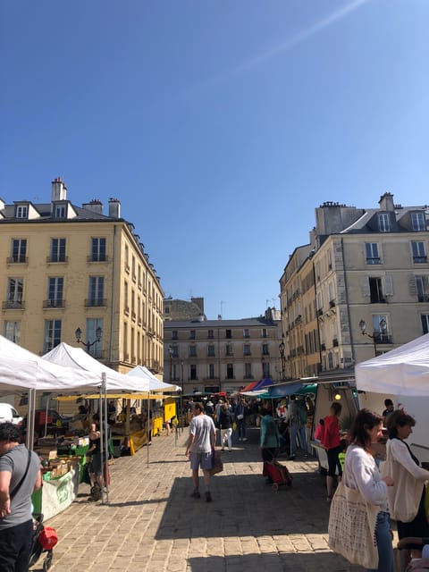 Versailles: Local & small-group Farmers' Market Food Tour - Brioche, fruit, and the 300-year-old market scene at real-speed