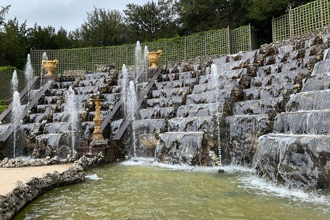 Versailles Palace and Giverny Private Guided Tour from Paris - Giverny village time: browse, snack, and wander