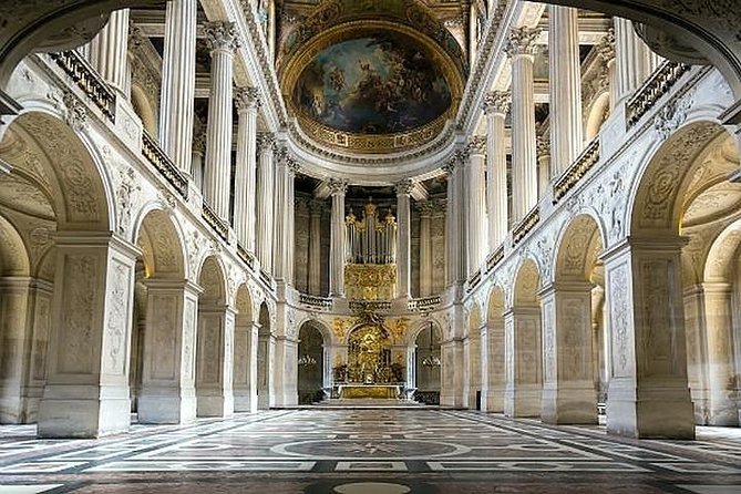 Versailles Palace and Park Private Guided Day Tour from Paris - Small-group size: 8 people or fewer means more control