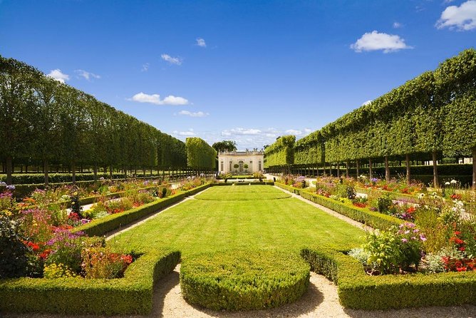 Versailles Palace and Park Private Guided Day Tour from Paris - Hotel pickup: the easiest start to Versailles