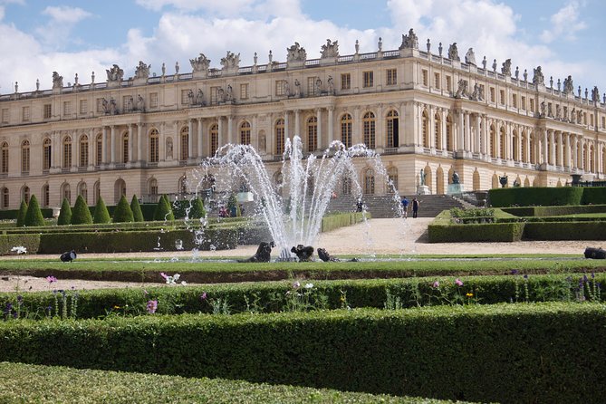 Versailles Palace Full Day or Half Day Tour with Local Guide - Group size and guide control: the difference between seeing and getting lost