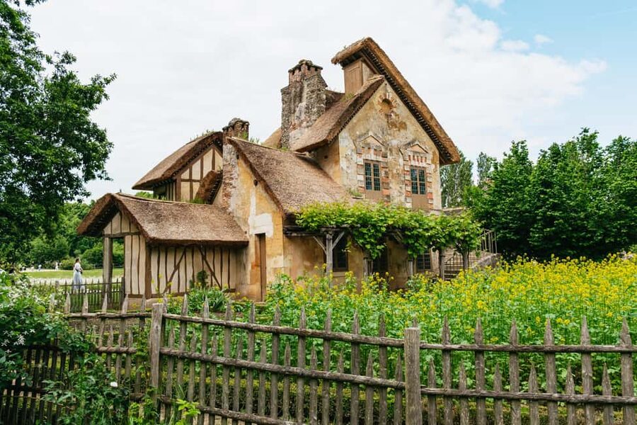 Versailles: Palace, Gardens & Marie Antoinette’s Estate Tour - Key points worth knowing before you go