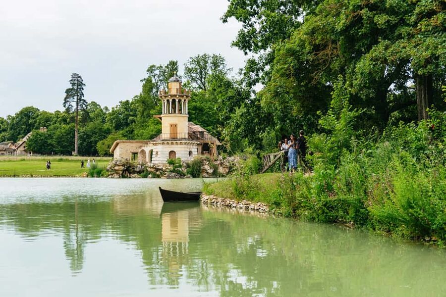 Versailles: Palace, Gardens & Marie Antoinette’s Estate Tour - State Apartments and the Hall of Mirrors: how not to miss the magic
