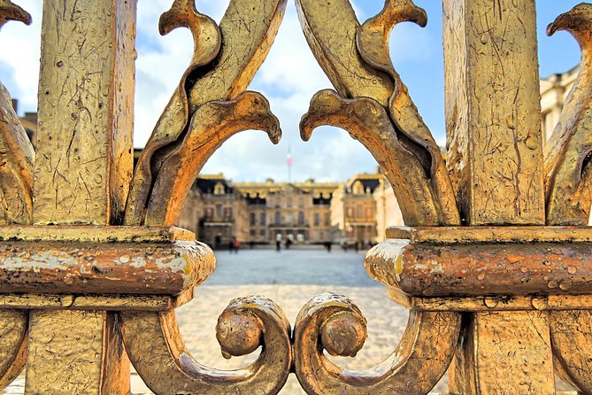 Versailles Palace & Gardens Tour with Transport from Paris - Royal Chapel and State Apartments: What You’ll Learn Without Getting Lost