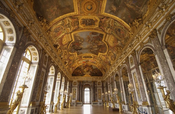 Versailles Palace Guided Day Tour and Trianon from Paris - Fountain Show Season: When the Gardens Get the Music Program