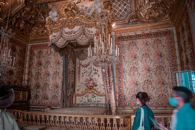 Versailles Palace Guided Tour with Reserved Entry - Headsets and Group Size: Practical Comfort in a Tight Place