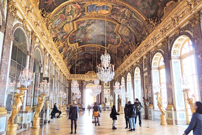 Versailles Palace & Marie-Antoinette's Estate Guided Tour - Louis XVI, Marie Antoinette, and the room-by-room story