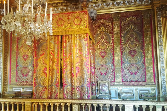 Versailles Palace Private Tailored Guided Tour With Hotel Pickup - La Galerie des Glaces: How the Hall of Mirrors Story Gets Told in 15 Minutes