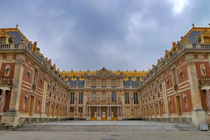 Versailles Palace Private Tour from Paris/skip-the-line ticket - Marie-Antoinette’s Bedroom: A Different Side of Versailles