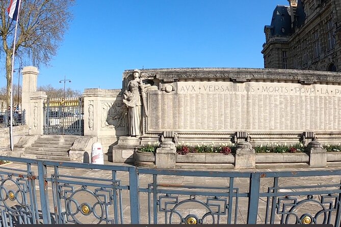 Versailles: Path of the Heroes on original electrics 2 wheels - Stop 2: Pershing and Lafayette face-to-face on the Versailles heights