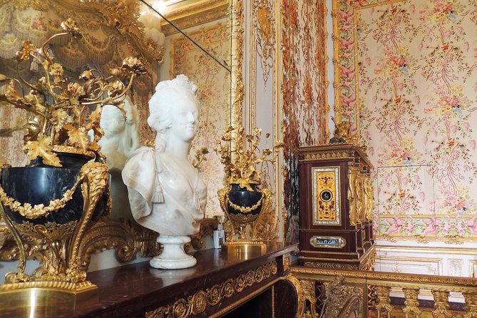 Versailles Private Half Day Guided Tour with Access from Paris - French Gardens free time: 55 fountains and real walking time