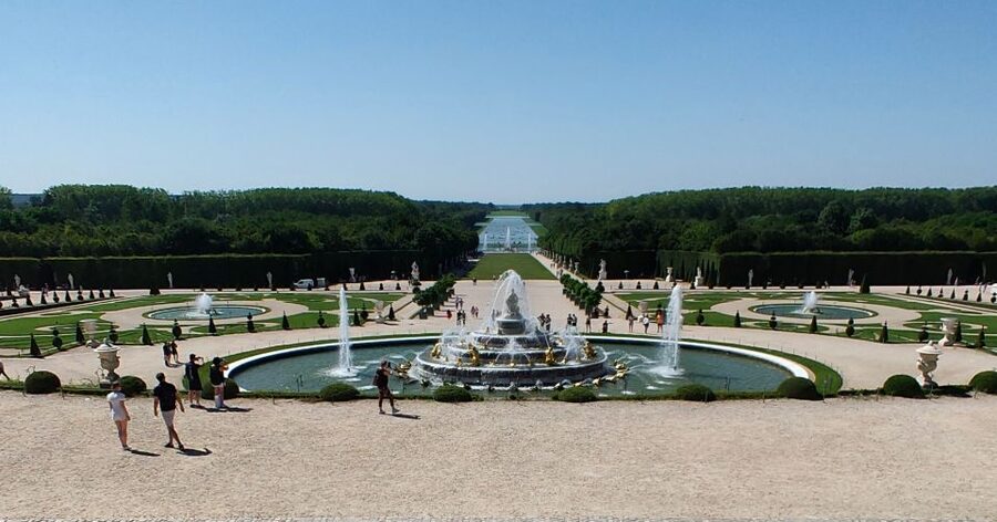 Versailles: Private Tour of the Palace with Reserved Entry - What the 2-Hour Guided Visit Actually Covers