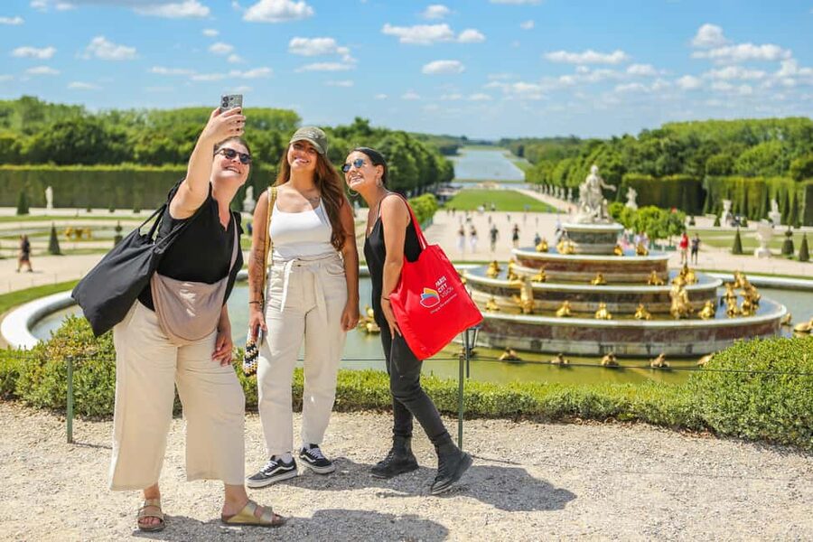 Versailles: Skip-the-Line Day Tour & Transfer from Paris - Key things to know before you go
