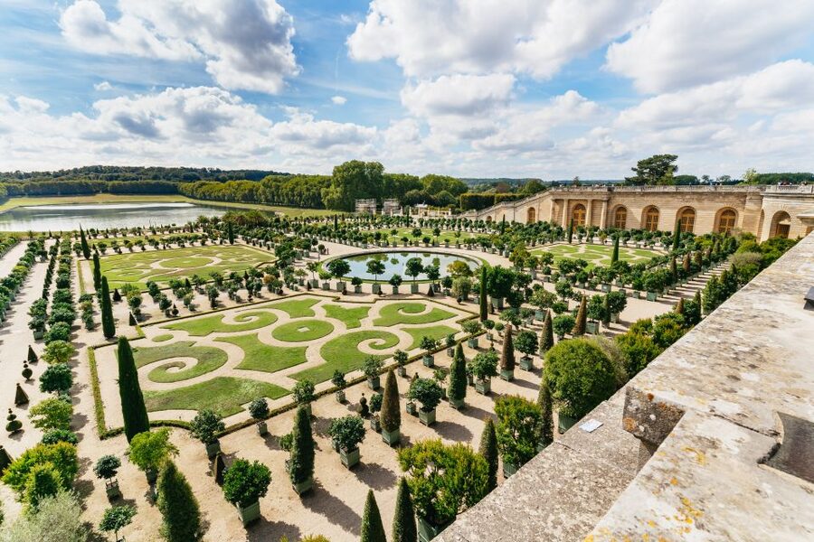 Versailles: Skip-the-Line Tour of Palace with Gardens Access - Inside the Palace: what you actually see in the guided 90 minutes