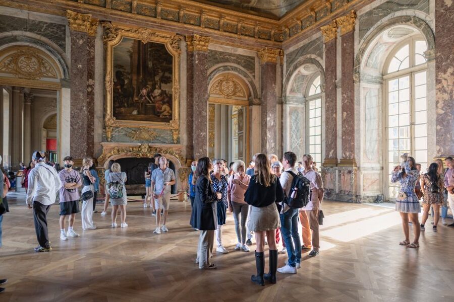 Versailles: Skip-the-Line Versailles Palace and Gardens Tour - What 3 hours usually feels like, and what it doesn’t cover