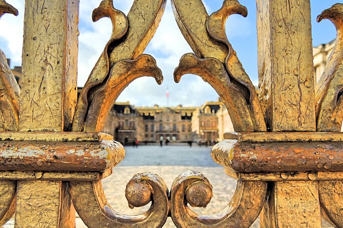 Versailles Small Group Guided Tour with Tranportation from Paris - Why this is a good half-day plan for Versailles