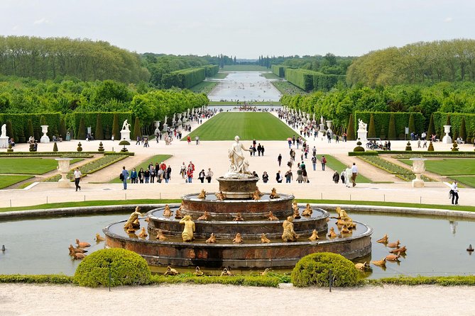 Versailles Timed Entrance Ticket and Giverny Small Group Day Trip from Paris - Sainte-Radegonde Cemetery stop: a small extra with meaning