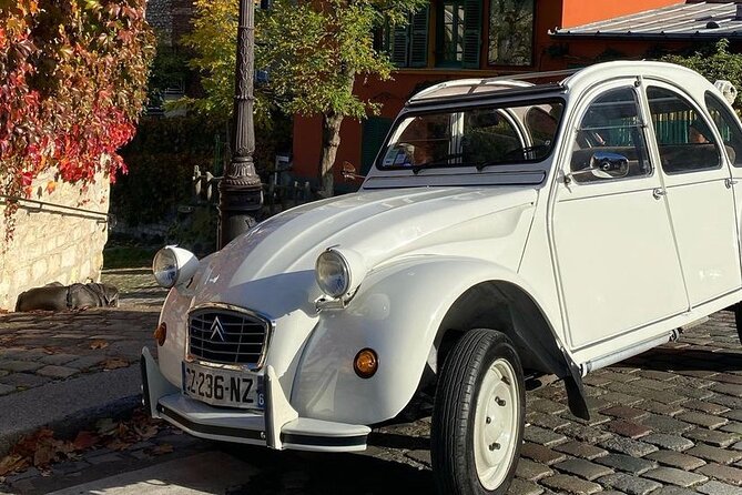 Vintage 2CV Adventure: 1-Hour Paris Highlights Tour - Quartier Latin: medieval lanes, old bookshops, and the Sorbonne area